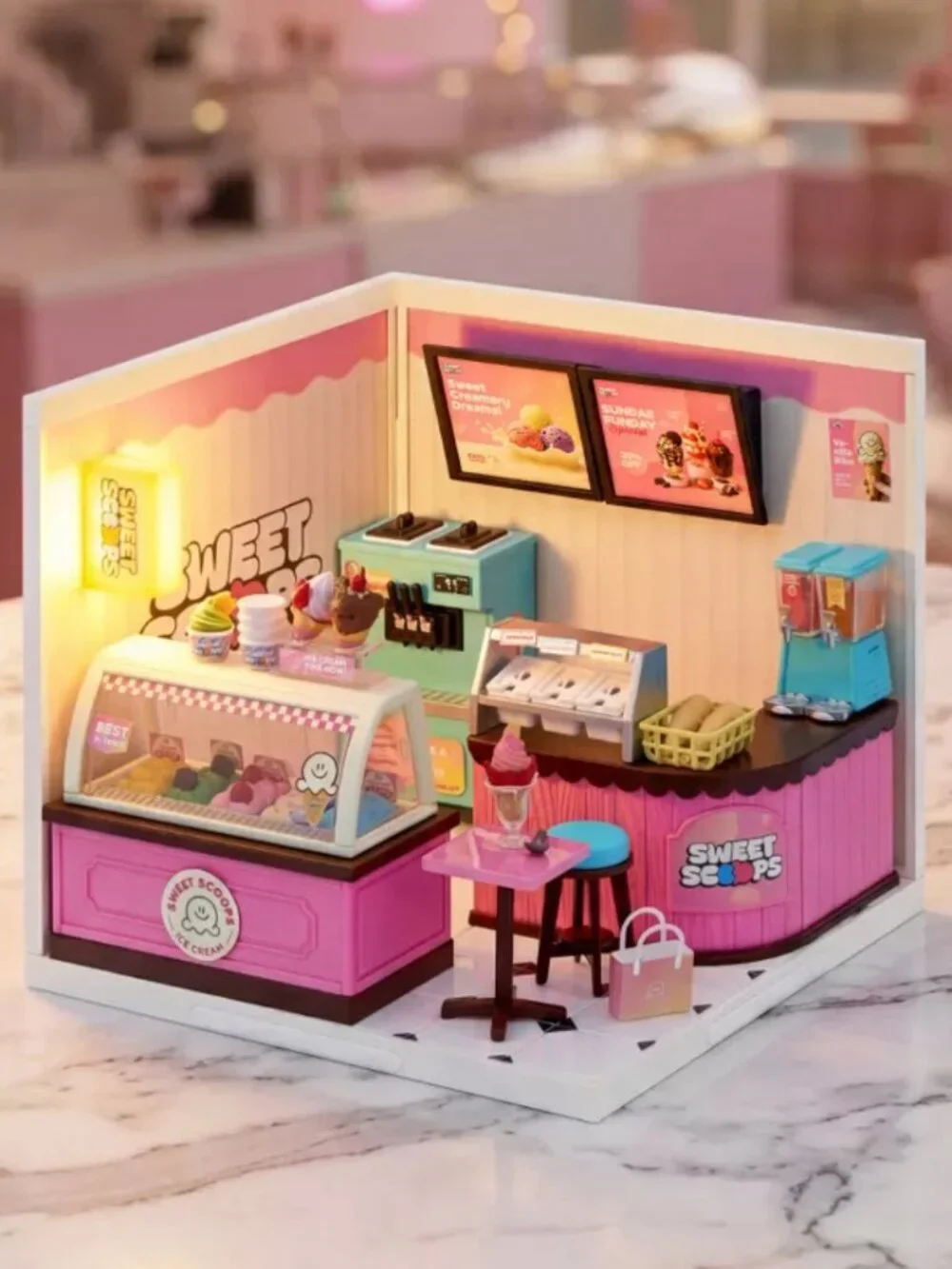 Mini Brands Spaces SWEET SCOOPS ICE CREAM Light Up Miniature Diorama Scene Zuru